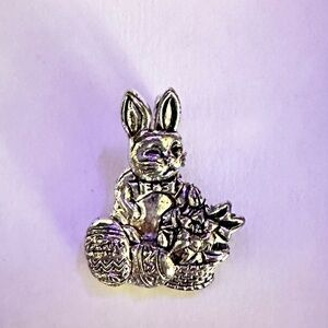 Silver Bunny necklace charm.